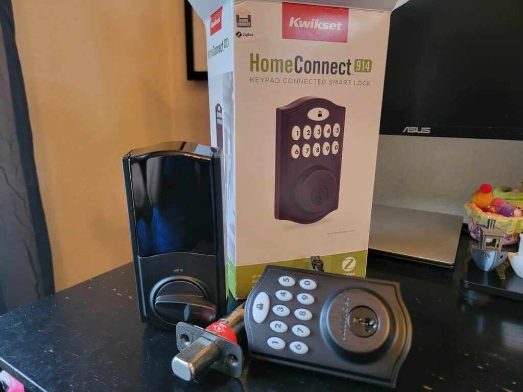 Kiwkset 914 Zigbee Smart Lock opened